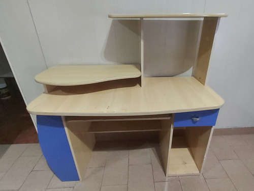 Mueble Escritorio De Pc Con Estantes Y Cajón Madera