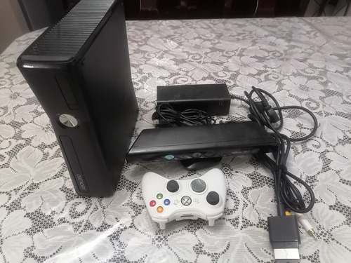Consola Xbox 360 Slim + Chip Rgh3 + 1 Tera De Disco + Contro