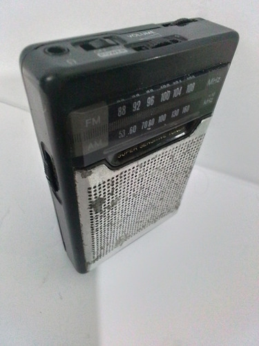 Radio Aiwa Vintage Portable Am Fm Parlante Fon Desgate