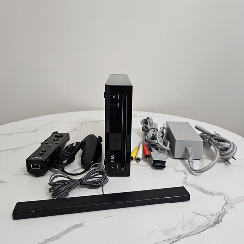 Nintendo Wii Black Com 1 Wiimote + Nunchuck E Garantia