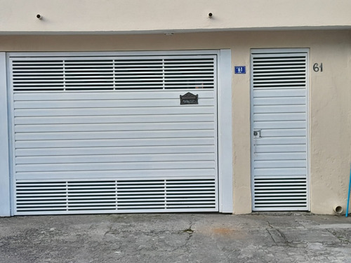 Casa Sobrado Com Excelente Espaço E Conforto