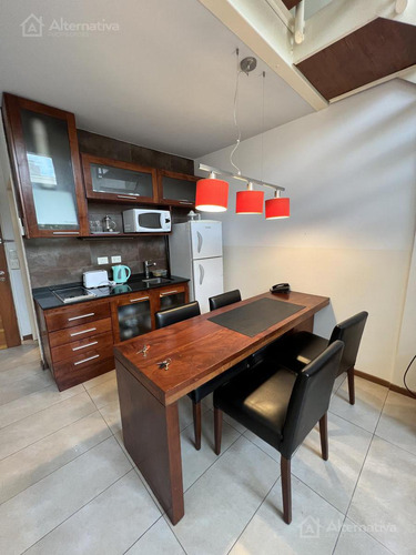 Venta De 2 Ambientes Tipo Duplex En San Telmo - Imagen 3