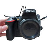 Câmera Fotográfica Semi-profissional Modelo D3500 Semi Nova
