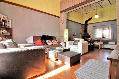 Venta Casa 2 Dormitorios Y Garaje, Capurro