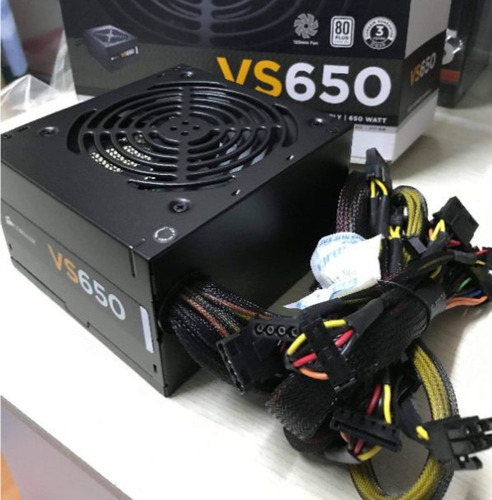 Fuente Atx Psu Corsair 650w 80+ Certificada Como Nueva