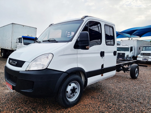 IVECO DAILY 35S14 CABINE DUPLA - 2013