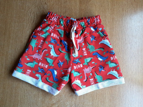 Pantalon Short De Dinosaurios Y Tiburones