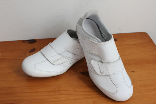 Zapatilla Nike De Cuero Blanco Roubaix