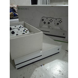 Console Xbox One S 1 Tb Com 2 Controle Wireless 23400007