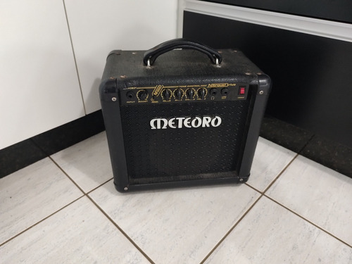 Amplificador Meteoro Nitrous Drive 15 Para Guitarra De 15w 