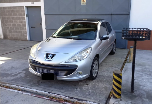 Peugeot 207 2010 1.6 Xt