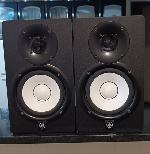 Par Monitores De Áudio Hs5 Yamaha Preto 110v 