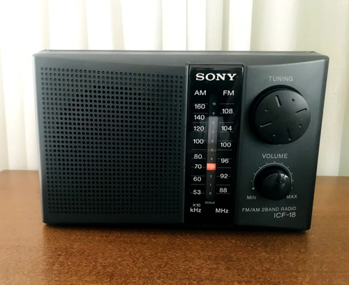 Rádio Am E Fm Sony Icf-18 - Perfeito - Sem Sinais De Uso