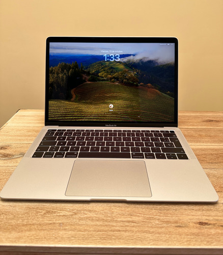 Macbook Air A1932 (2019) Plata 13 , Intel I5  8gb256gb Ssd