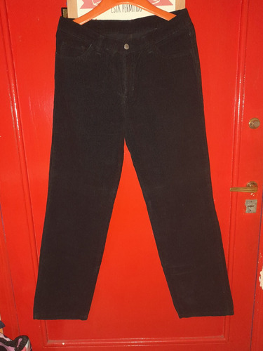 Pantalón Corderoy Talle 32 Bronco Negro Recto