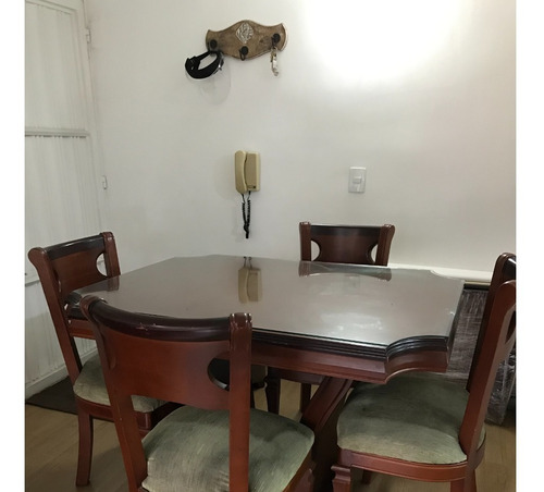 Juego Comedor De Cuatro Puestos Con Sus 4 Sillas