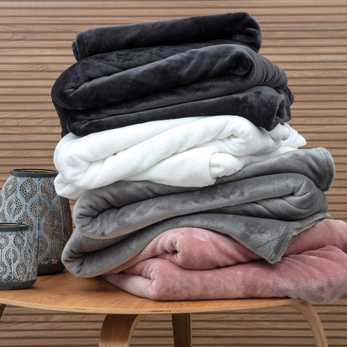 Cobertor Queen Kacyumara Soft Liso 2,20x2,40m Blanket 300 Cor Cinza Blanket 300