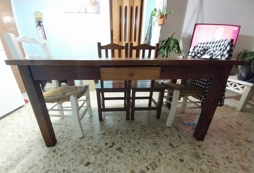 Mesa De Pino