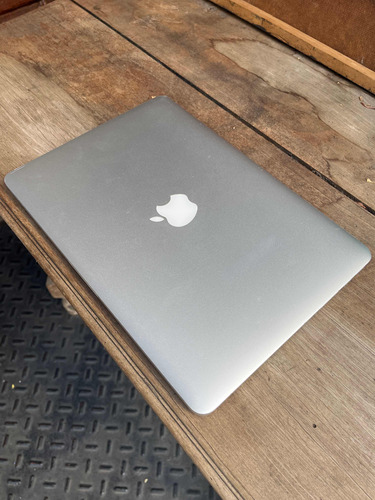 Macbook Pro - Early 2015 - Usada