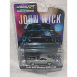 Ford Mustang Boss 429 John Wick 1969 Escala 1:64 Greenlight