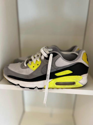 Nike Air Max 90 No adidas Puma Reebok Zara Vans Gola Levis