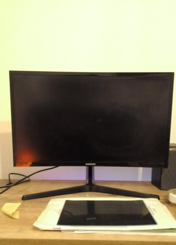 Monitor Gamer Curvo Samsung C24rg5 Lcd 23.5  Negro 100v/240v