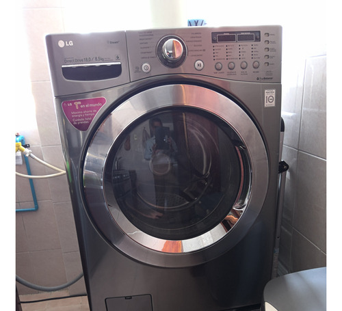 Lavasecadora Automática LG Carga Frontal