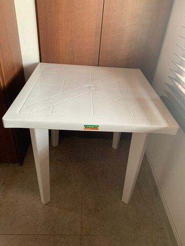 Mesa Cuadrada Plástica Blanco 75x75 Cm Vanyplas