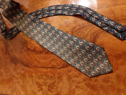 Corbata Fendi Original. Estampado Con Polistas