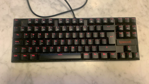 Teclado Redragon Kumara K552 Retroiluminado Rojo