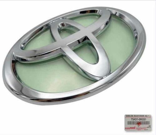 Emblema De Compuerta Toyota Fortuner 2006 Al 2019 Original Foto 2