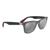 Óculos De Sol Ray-ban Wayfarer Scuderia Ferrari Collection Standard Armação De Liteforce Cor Matte Grey, Lente Grey Espelhada, Haste Black/red De Liteforce - Rb4195m