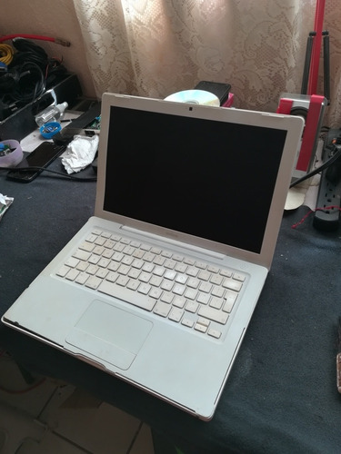 Laptop Usada Para Partes Modelo A1181. 