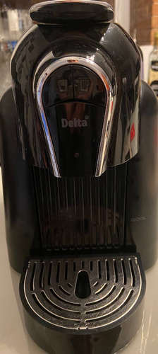 Cafeteira Deltaqool Auto Preta Para Cápsulas Monodose 110v