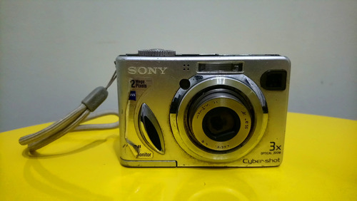 Câmera Sony Cybershot W7 