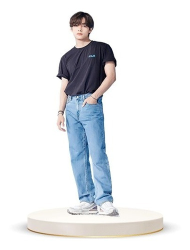 Figura De Coroplast Tamaño Real De Kim Taehyung