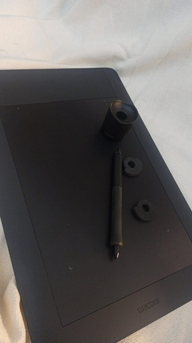 Tableta Grafica Wacom Intuos5 Touch Medium Pen Tablet (pth65