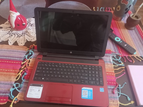 Notebook Hp 15 F272vm , Para Repuesto , No Funciona 