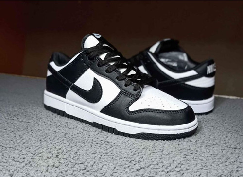 Tenis Panda Nike (25 Amplio A 25.5)