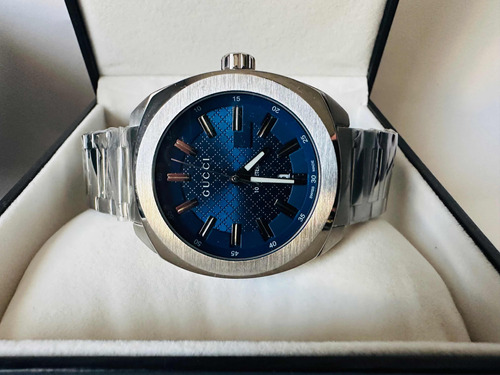 Belleza De Reloj Gucci Fondo Azul