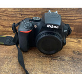 Camara Nikon D3500