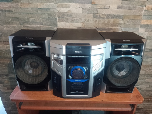 Equipo Musical Philips Cd-mp3-fm-doble Bass-equalizador