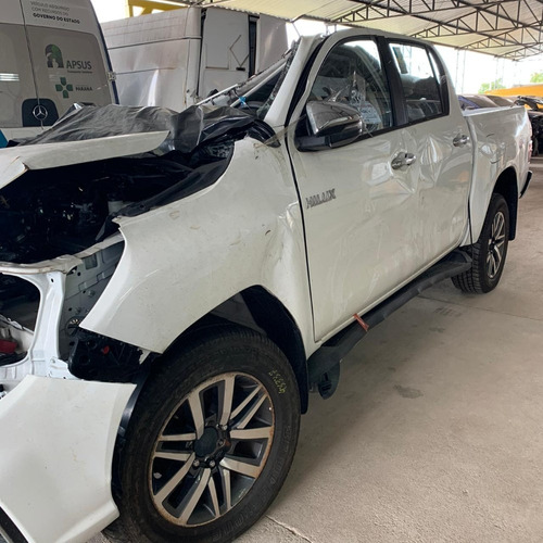 SUCATA DE TOYOTA HILUX 2.8 4X4 2018 SRV PARA RETIRAR PEÇAS