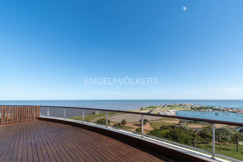 Estupendo Penthouse En Punta Carretas Con Increíbles Vistas Al Mar Id 5810