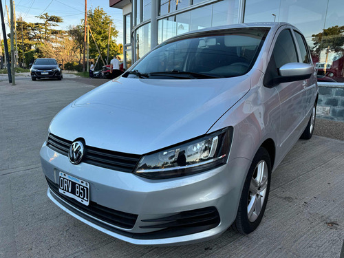 Volkswagen Fox 2015 1.6 Comfortline Saf