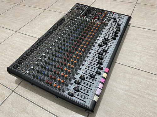 Mesa De Som Behringer Eurodesk Sx2442fx - 24 Canais