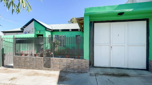 Casa En Venta 2 Dormitorios Con Quincho