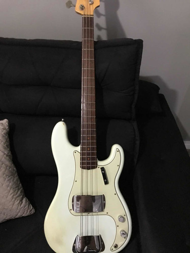 Baixo Fender American Vintage Avri 1963 N Music Man