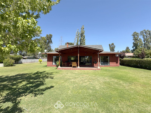 Casa En Venta De 3 Dorm. En Las Cabras