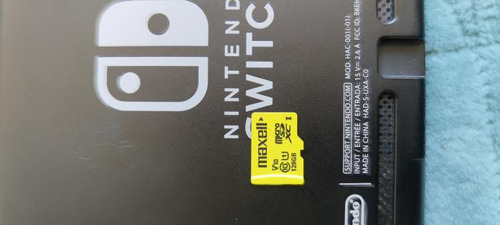 Nintendo Switch V2 Usada Con Control Joystick Hori Split Pad